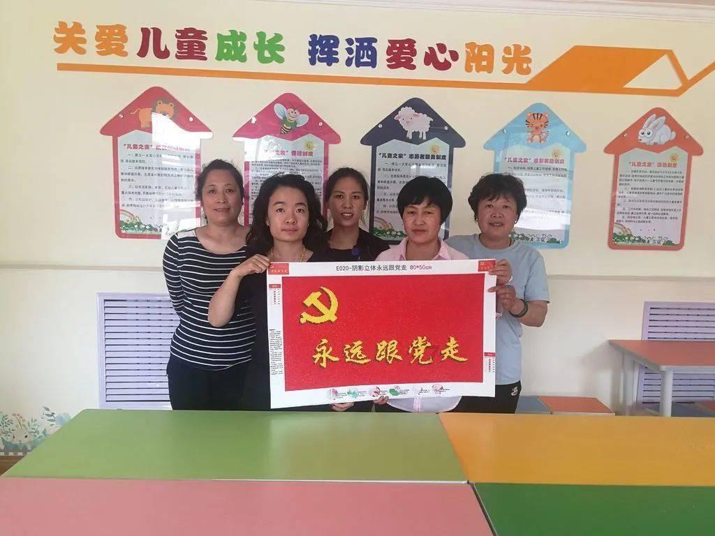 44岁陈坤 晒与18岁儿子合照哪里像爹？同款造型更像兄弟！